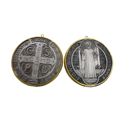 MEDALHAO PAREDE SAO BENTO...